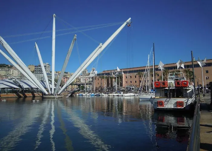 Una Porta Sul Porto Antico